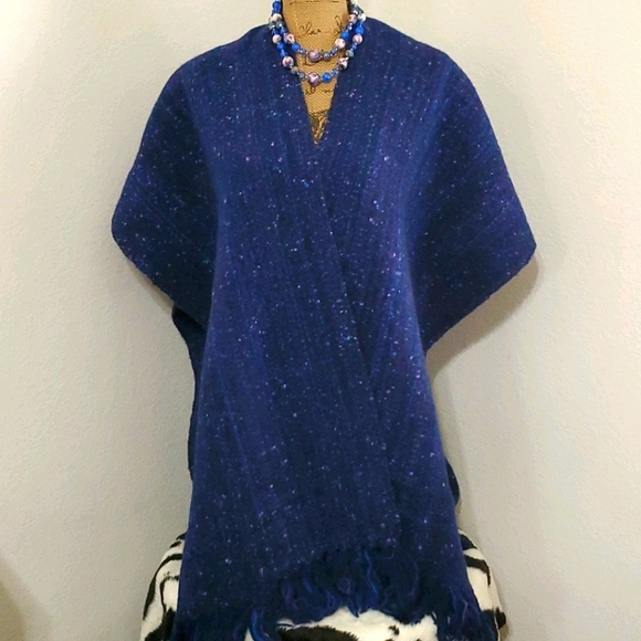 Oversized blue purple wrap/scarf w/fringe•Bundle